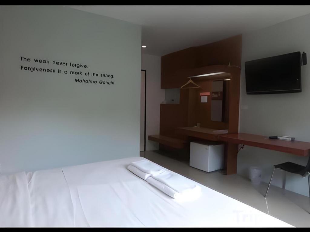 Klim Hotel Buriram Eksteriør bilde