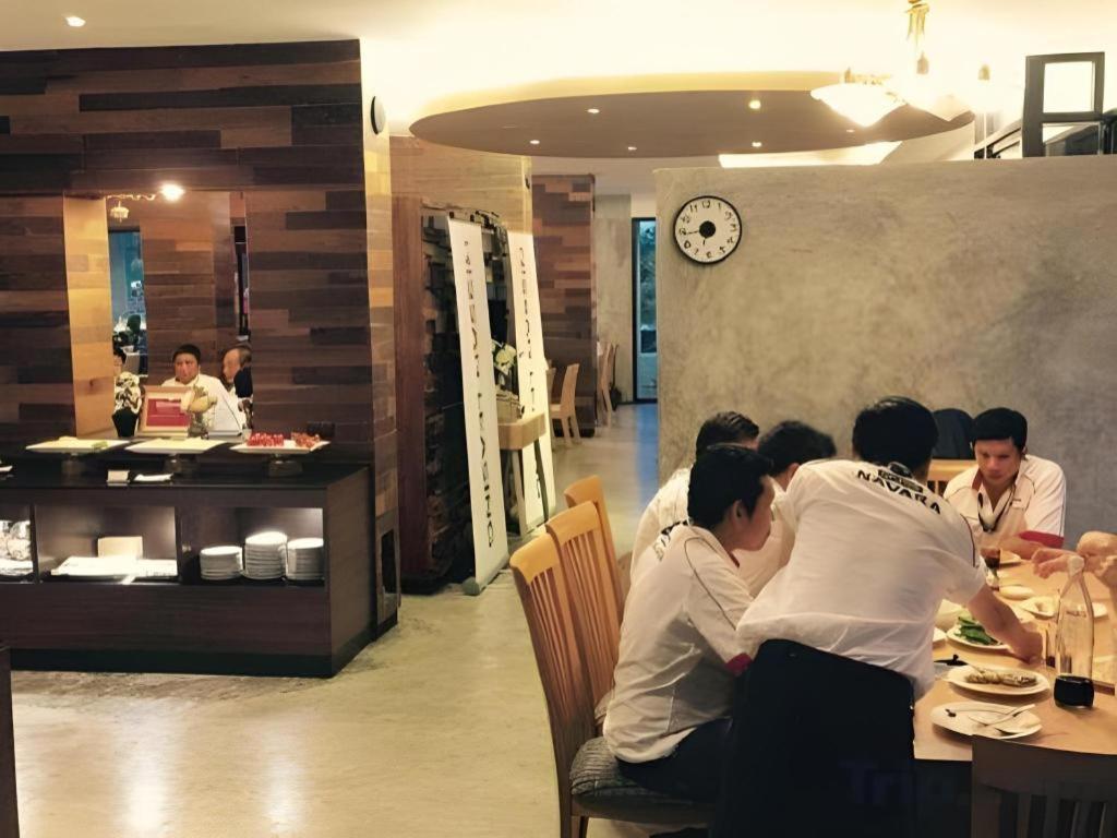 Klim Hotel Buriram Eksteriør bilde