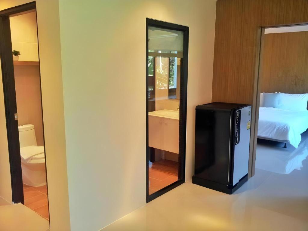 Klim Hotel Buriram Eksteriør bilde