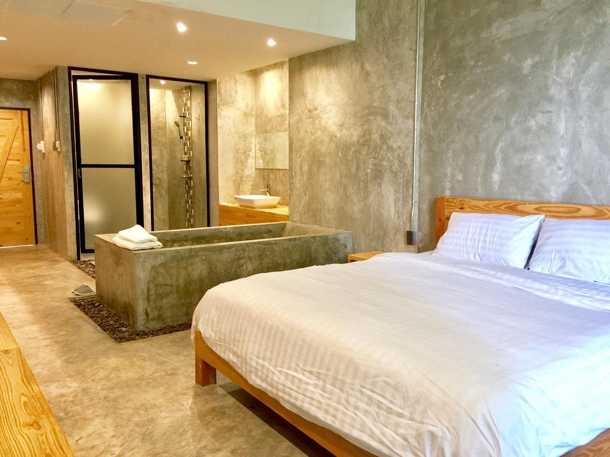 Klim Hotel Buriram Eksteriør bilde